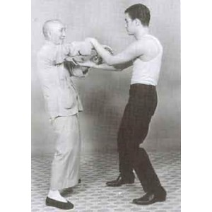 《图解咏春拳》李小龙