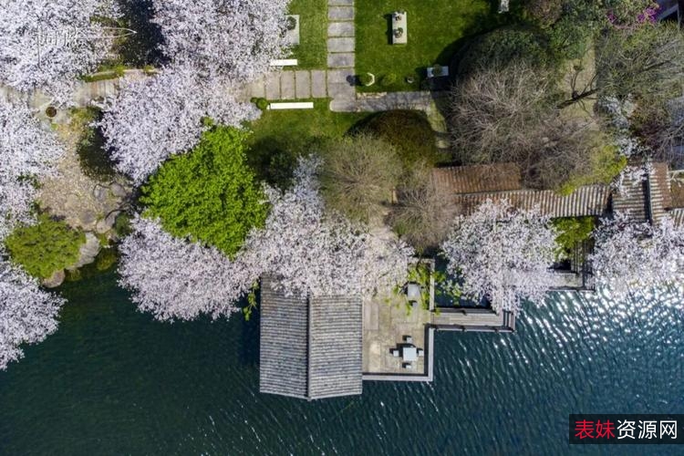 传承经典古籍高清扫描+《球下的中国o中国最早的航拍1902年出版》