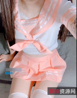 粉色JK妹子风格小姐姐视频：476MB梦幻之旅