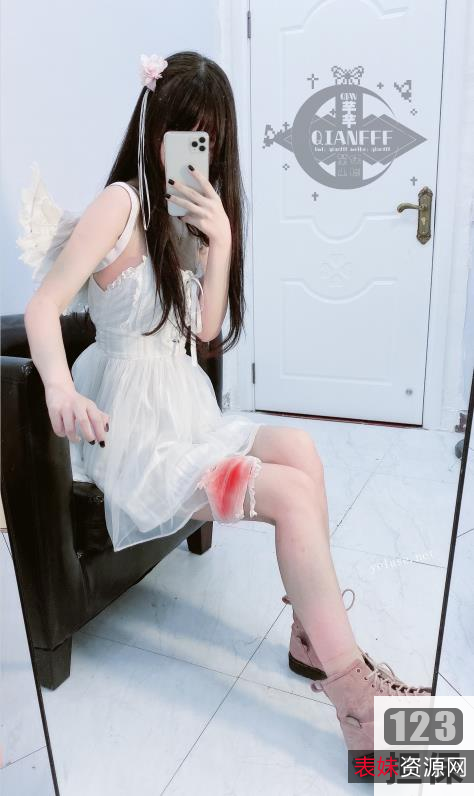 白色精灵：微博芊芊68套天使芭蕾裙，小清新收藏价值高