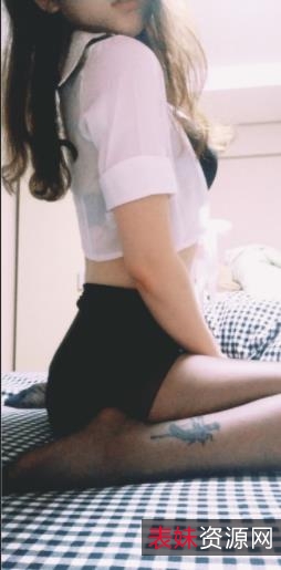 某推浮力姬恶犬酱VIP资源绝版散播合集，让人无法抗拒的美丽与魅力！