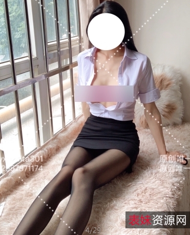 漂亮馒头女神视频资源：软学姐的美丽与活力