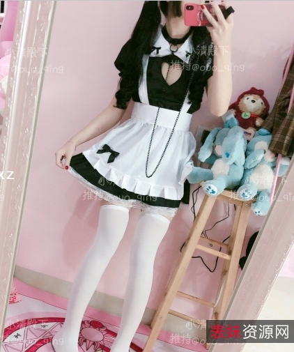 《虎牙新晋人气美女主播Cosplay系列古典美人浮力姬_小清殿下性感演绎汉服旗袍民风水手服女仆装》