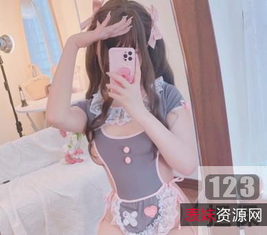 某推精选妹子-小蔡头喵喵：超赞身材，精彩作品，1V1.4G可爱女仆，但不露脸