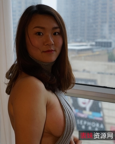 网红小鱼付费约拍视频：勇敢追求梦想的美丽女孩，素人小鱼秀出性感可爱的一面