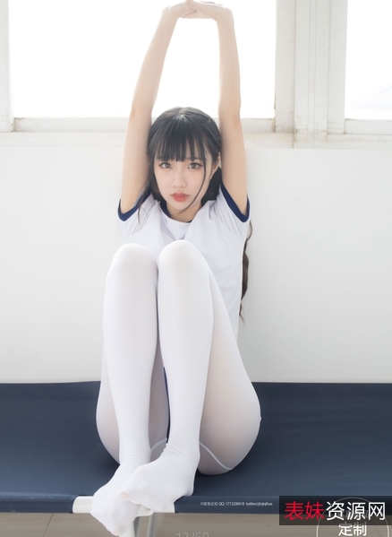 一只喵喵梓紧急企划：20套美腿小仙女服装，21.1G高颜值白丝黑丝jk服装，美腿美足浮力活力无限