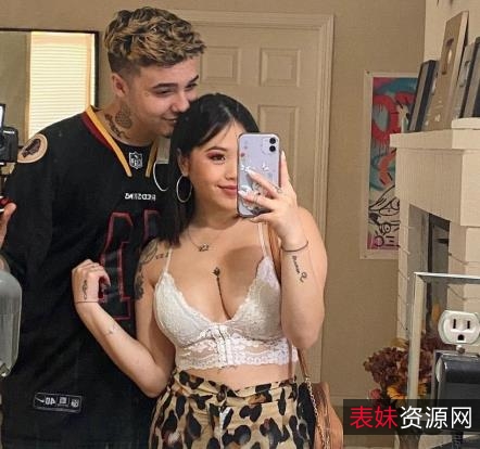 百万粉丝Onlyfans亚裔明星博主Lang67V资源包2.6G