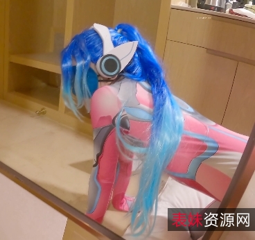 萌妹子旗袍JK职业装打包下载，一键秒传，收藏不再错过！