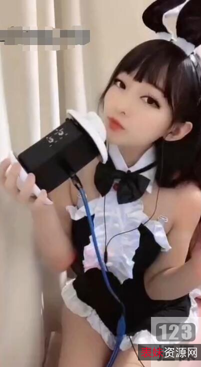 快手网红咸小樱COS视频全集萌妹子a失眠r双马尾辫御姐护士民国女子兔女郎女仆麦克风卖萌女王陛下下载zipmp4补更昵称舔舔酱A失眠R耳麦民国服蓝吊带