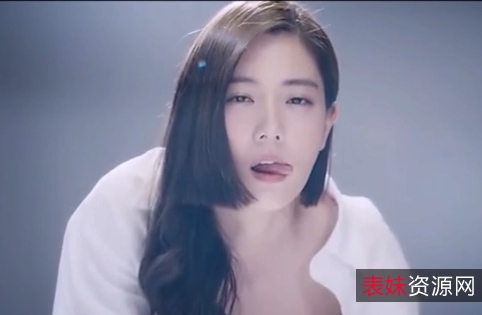 麻豆老MER21部作品清新脱俗合集：最全最新博主作品