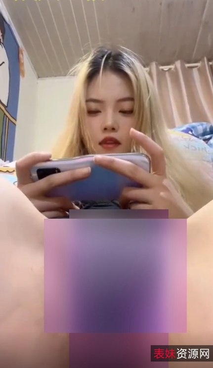 顶级身材的大罩杯女神，天然漂亮馒头和胖臀的视觉冲击