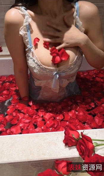 限量稀缺朱可儿超有尺度展示展示视频1V1.8GB百度云