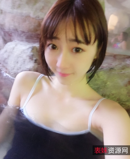 限时特惠斗鱼茜乖乖火箭群大合集17部，颜值与容貌的完美结合！