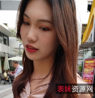 紧身牛仔裤长腿翘臀美女视频9V/8.7G/百度云