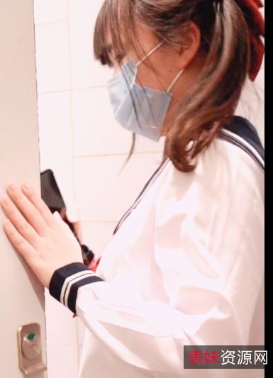 清纯可爱糯米姬超市跟踪事件实录：推特工口色M在厕所内啪内S的1V1G