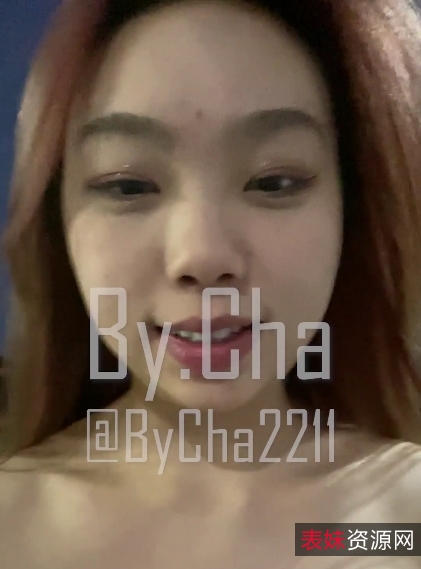 推特知名金主小狗[查小理]勾引路人跪舔后推车[1V965MB度盘][百度盘]