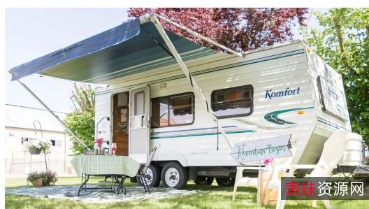 《边玩边赚钱：B站房车旅行UP主的赚钱教程》