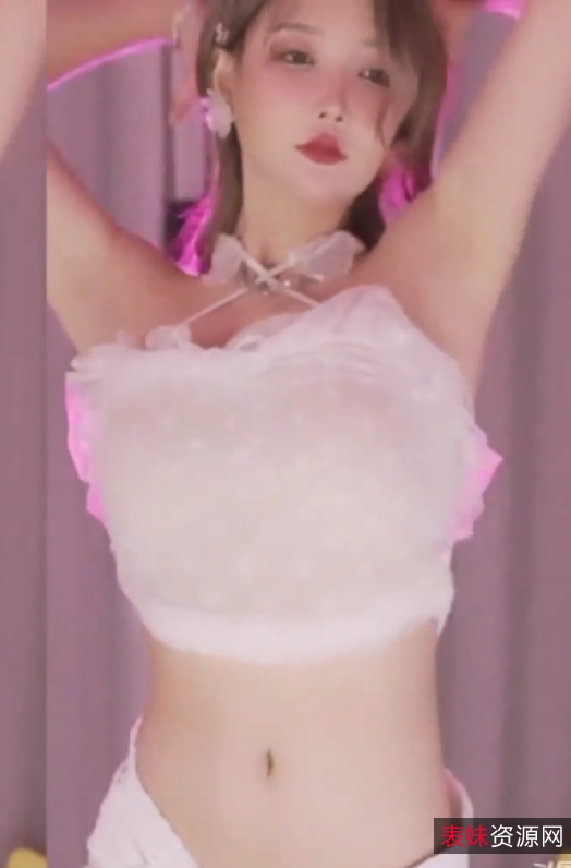 米娜的大摆锤技巧合集：顶级诱惑，大白兔挥舞，精彩不容错过