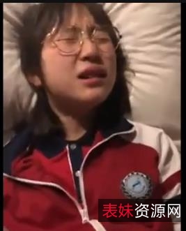 河南实验中学眼镜L莉完整版视频，时长1小时03分，广告水印资源