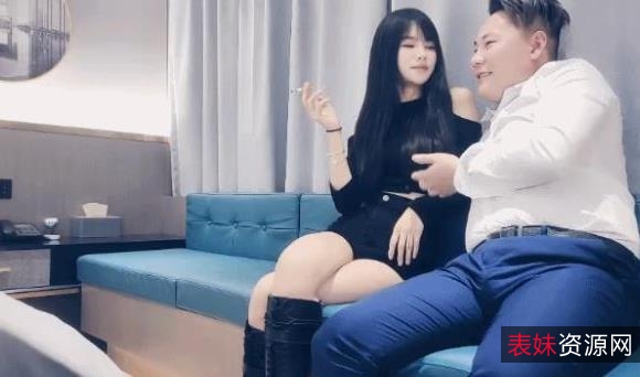 25G素人探花资源合集:收藏级妹子边缘搭讪