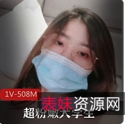 1.大学生内衣模特特技秀：展现青春活力，享受生活的滤镜2.青春收缩特技内衣模特：为大学生生活增添活力3.内衣模特特技秀：大学生的青春给力，通过滤镜展现4.大学生特技内衣秀：用滤镜记录青春瞬间5.青春特技内衣模特：大学生的生活滤镜