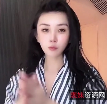 疯狂抖音：一个让人玩到崩溃的抖音视频集合大哥玩崩溃：大哥在抖音上玩得很崩溃的视频合集美女真容：展示美女真实容貌的视频合集121V：一个拥有2.2G容量的视频集合百度盘：在百度云资源上存储的视频合集