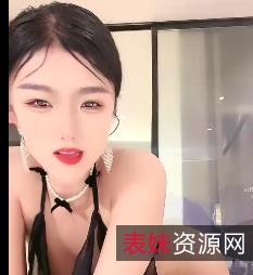 女神回归！顶级职业航模挖挖小土豆，2V，1.9G，自拍出品，时长2:27分，美颜滤镜，用嘴超Y荡！