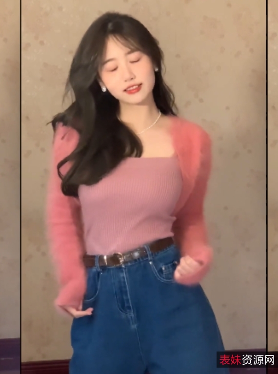 抖音女神弹力摇视频720P/MP4格式