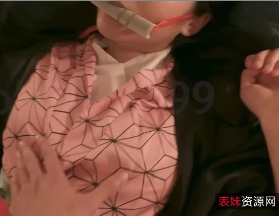 榨汁姬COS无限梦境：陈静莹的专业表演与粉丝互动