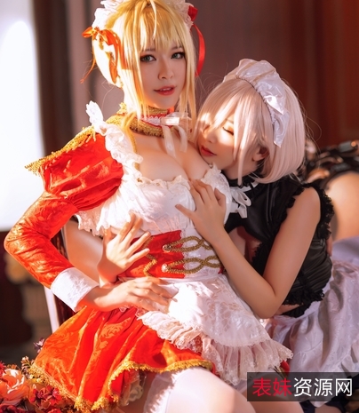 网红御姐资源COSER半半子福利姬快手网络平台粉丝大量照片视频作品集不堪过去快手号直播高颜值女主播市场