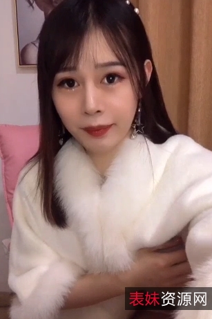 火爆虎牙宅男TS伪娘有尺度合集1V-1.56GB张思妮逛街商场女厕秘密曝光