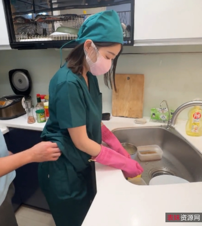 清华大学外文系教练ssrpeach反差瑜伽合集视频117v+22.2G，快乐健身压缩存储