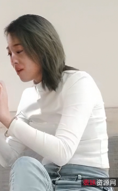 撩妹大神：伟哥足浴探花重金忽悠，漂亮小少妇逼特写，酒店偷吃约会