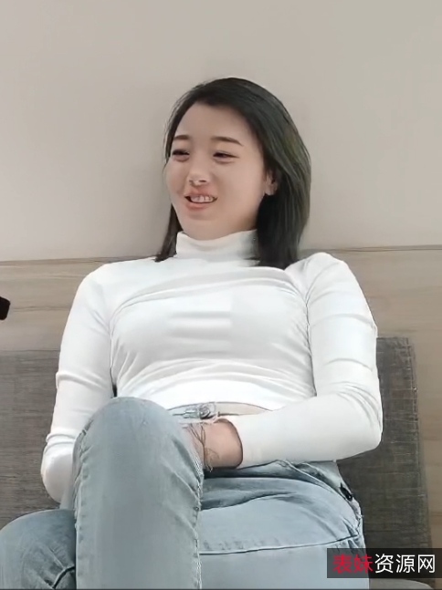 撩妹大神：伟哥足浴探花重金忽悠，漂亮小少妇逼特写，酒店偷吃约会