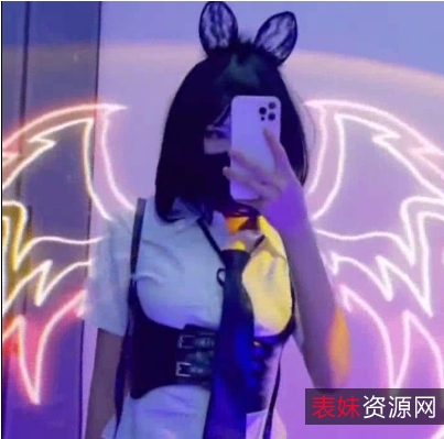 小仙云儿风舞合集:神秘舞者征服心灵,视频丰富多样