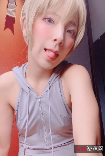 独特表情魅力，笑容魔性，翻白眼阿黑颜视频合集，总时长37.8分钟，推号@comonun