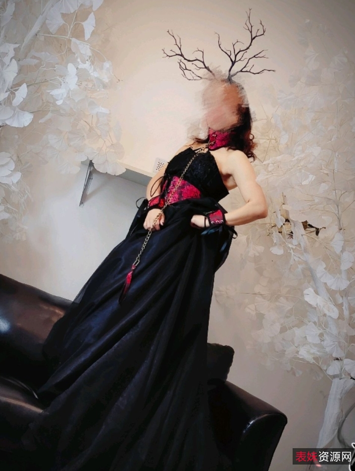 绳缚互动：极限指教，凄梦大二小狗，视频248MB