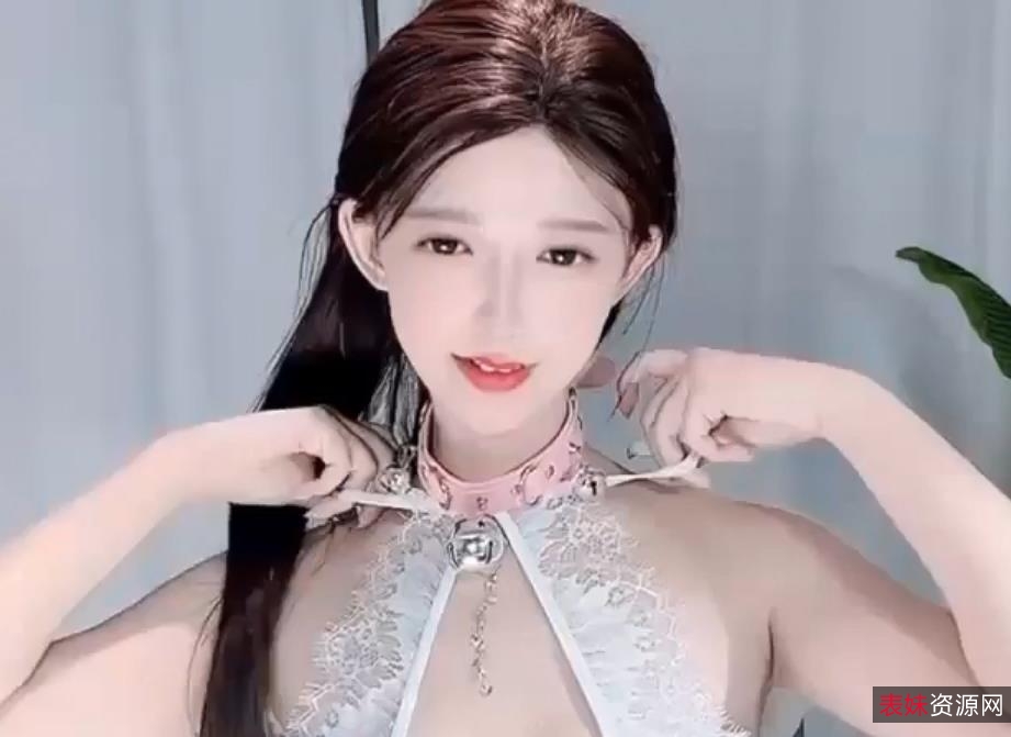 Yoveici_ao道具秀1V-558M：绝美美颜自拍视频下载