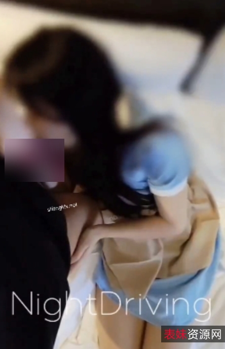 Big烟枪独家合集:肉丝服装、空姐等119v视频2.51G百度盘