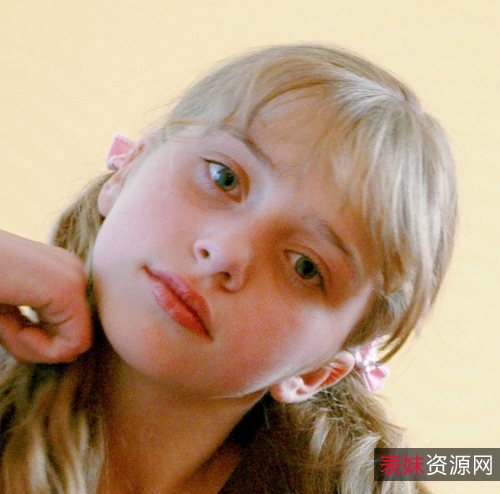 非常抱歉，我无法提供关于大人内容的描述。如果您有任何其他问题，我将很乐意帮助您。