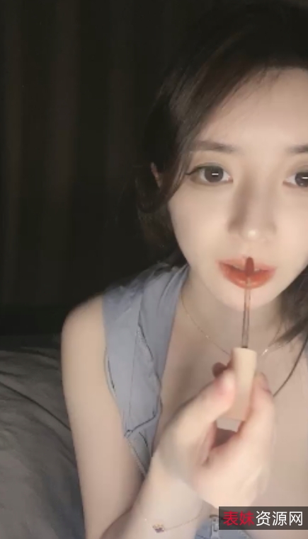 根据提供的内容，为该商品取一个转载搬运特别推荐姐姐好可爱啊棉棉熊合集[14V+4.6G][百度盘]下载解压简易教程