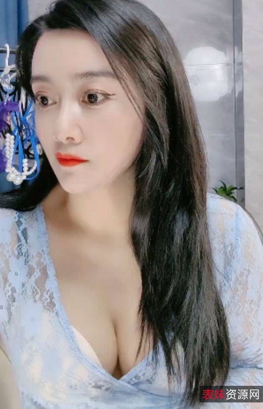 风韵少妇展现原味小热裤魅力,百度ED2K收藏达98次