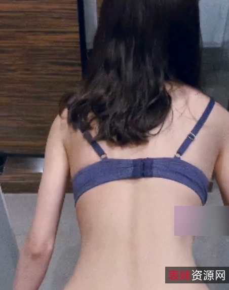 91高质量短视频系列24V2G在这个91高质量短视频系列中，主角以24V2G的形式呈现，吸引了众多收藏爱好者的目光。这个系列的视频称很多其他产品都是采用的，因此备受关注。主角的姓名虽未明言，但在视频中展现出的魅力和风采却深深吸引着观众。外貌上，主角可能拥有一双炯炯有神的眼睛和一头略显凌乱但别具个性的发型。这个系列的短视频数量众多，每个视频都是精心制作，展示了高质量的内容。观众们可以在其中找到各种不