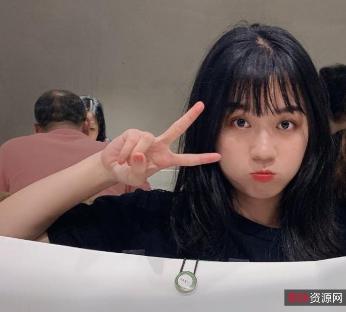 龚倩莹私拍资源合集，782MB多风格视图展示，粉嫩身材与俏皮时尚完美结合，绅士们不可错过！