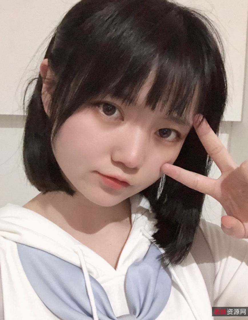 高颜值学生妹与富人小狗互动视频170p+32v+523m