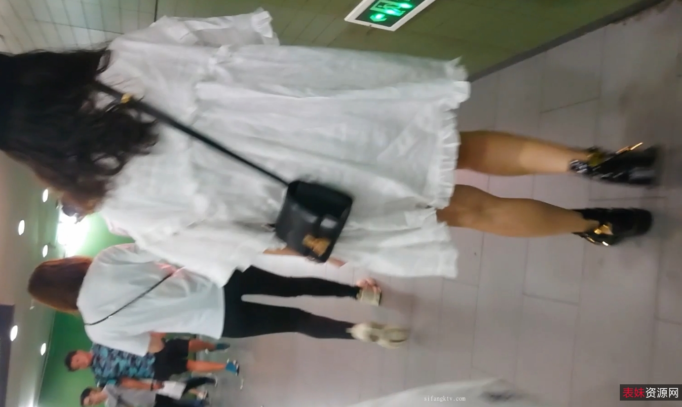 魔手CD厕拍最新合集59V11.8G，珍藏收藏，百度分享