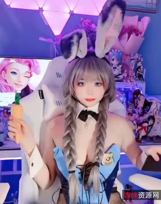 抖音网红佳佳拖把最新作品福利200万58V5.8G，精彩合集分享