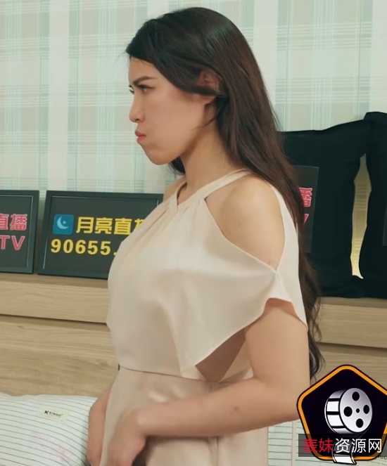 开放大罩杯女星艾熙最新合集51V32.6G，精彩视频收藏