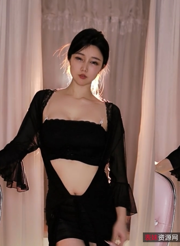 cc主播热舞合集毒毒呢最新视频21V4G，精彩舞姿