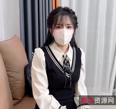 快手甜美樱空桃桃合集120V7.3G，角色扮演多样，剧情丰富，口罩元素，超火糖心，继父儿媳，白丝新娘，女仆，外卖小哥，作品集